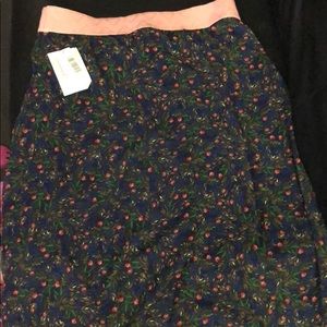 NWT LulaRoe Lola Skirt